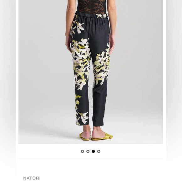 Natori Womens Pants Small Blue Pink Floral Preppy Tapered Silhouette Casual Chic - Picture 15 of 16